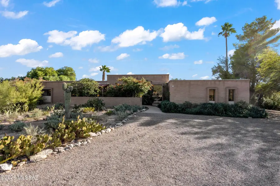 8154 E Knollwood Terrace, Tucson, AZ 85750 - Image #2