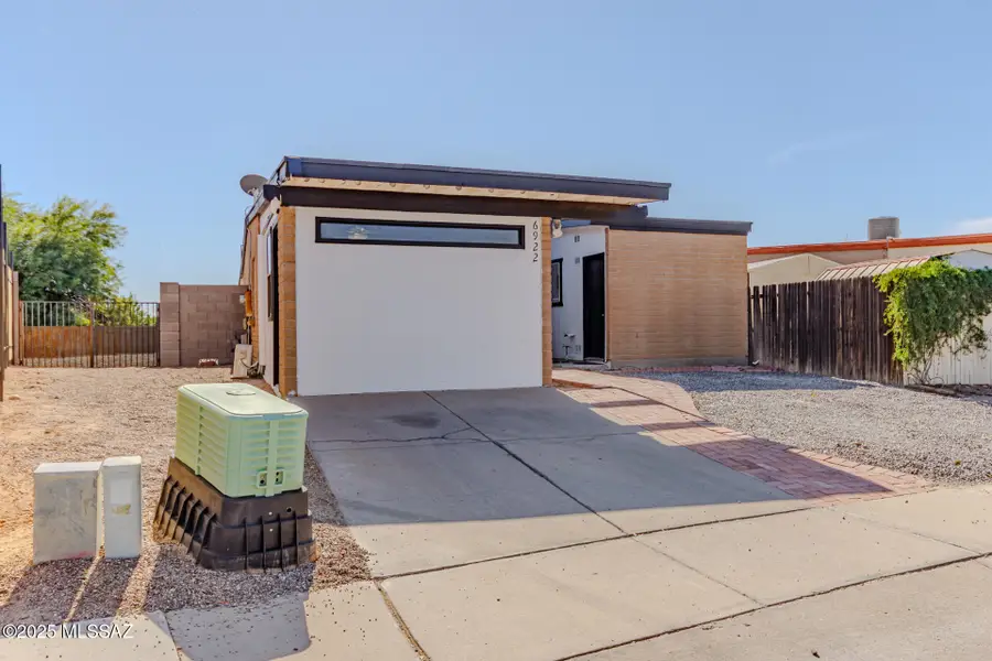 6922 N Northpoint Drive, Tucson, AZ 85741 - Image #3