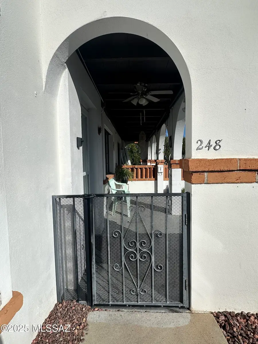 248 S Paseo Aguila #UNIT C, Green Valley, AZ 85614 - Image #3