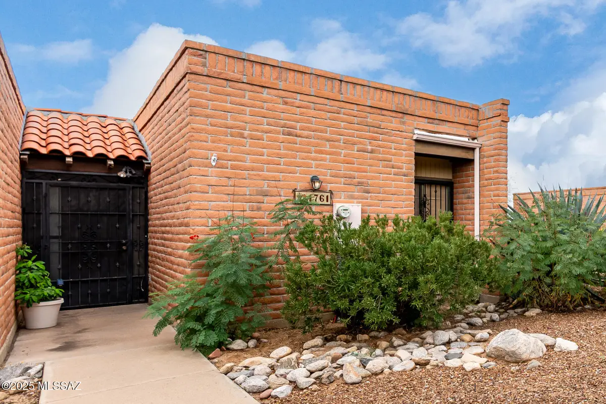 1761 W Dalehaven Circle, Tucson, AZ 85704 - Image #1
