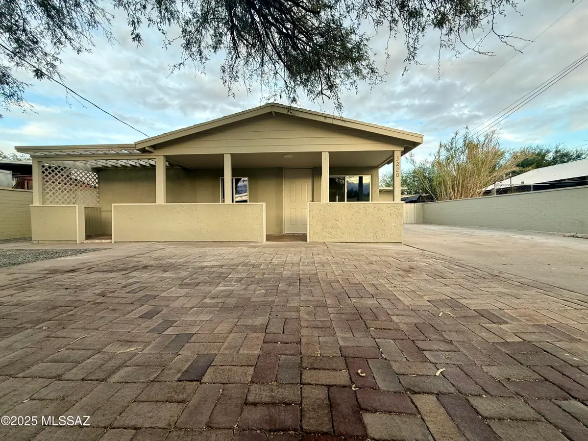 3220 N Romero Road, Tucson, AZ 85705 - Image #1
