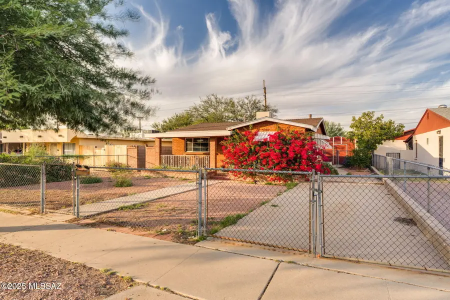 2827 E 20th Street, Tucson, AZ 85716 - Image #2