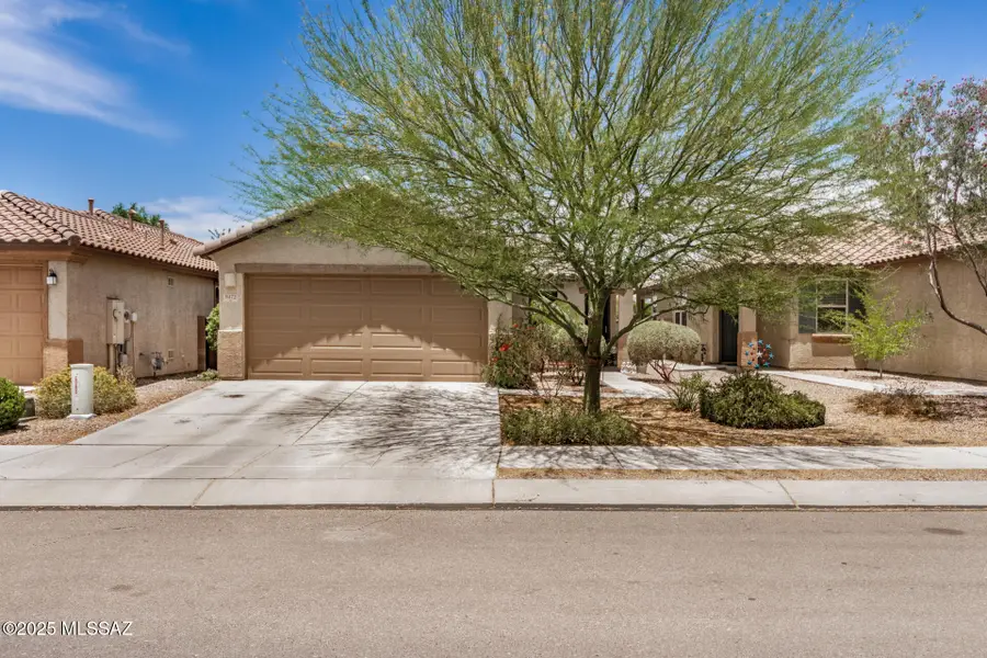 9472 Desert Fauna Loop, Tucson, AZ 85747 - Image #2