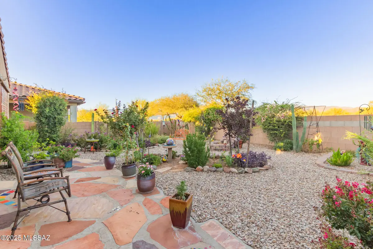 10317 S Wheel Spoke Lane, Vail, AZ 85641 - Image #1