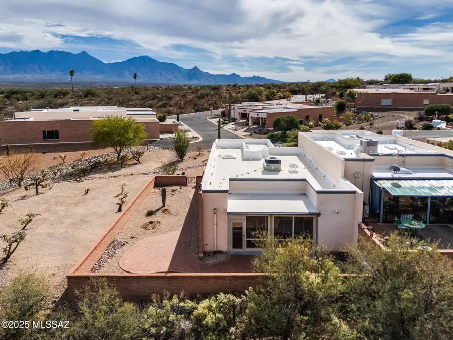 934 W Via Del Pardillo, Green Valley, AZ 85622 - Image #3