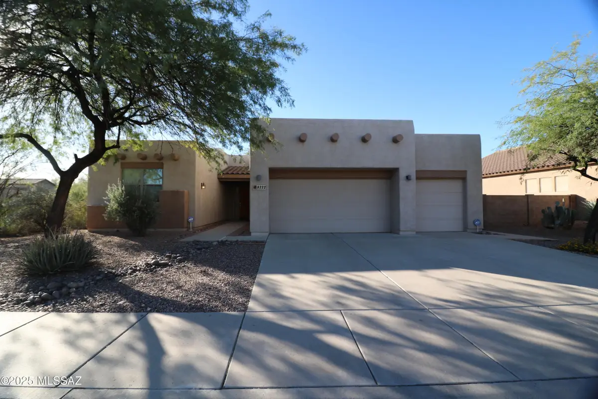 8222 N Sombrero Point Drive, Tucson, AZ 85743 - Image #1