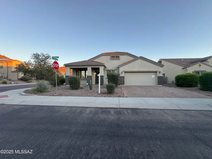 8697 W Denstone Road, Marana, AZ 85653 - Image #2
