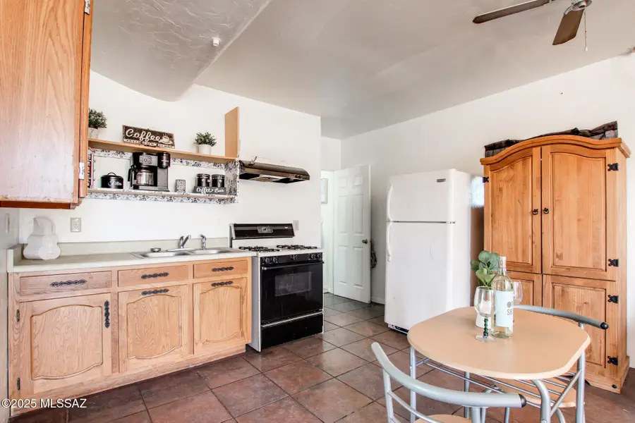 2502 S Park Avenue, Tucson, AZ 85713 - Image #2