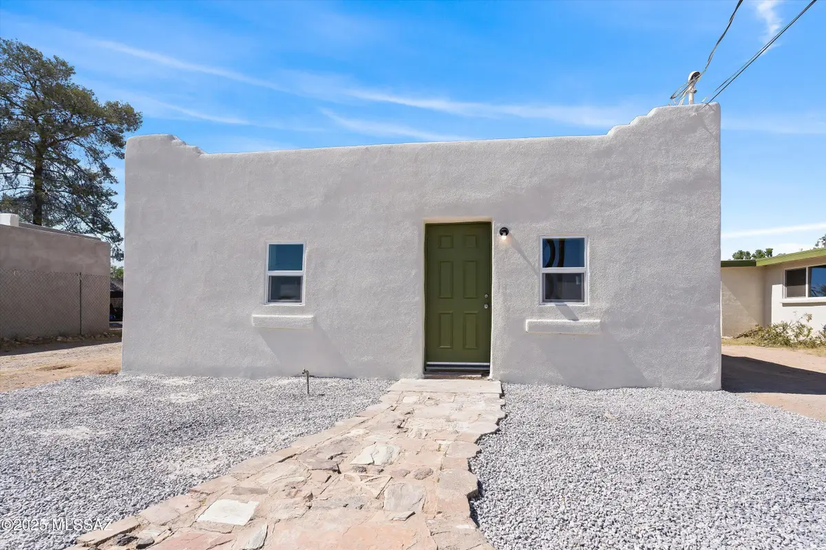 419 E Yavapai Road, Tucson, AZ 85705 - Image #1