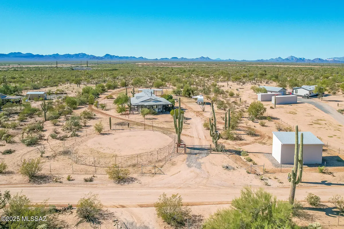 12550 W Mile Wide Road, Tucson, AZ 85743 - Image #1