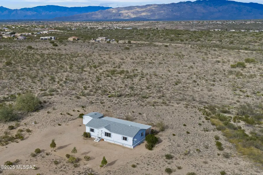 12529 S High Noon Trail, Vail, AZ 85641 - Image #2