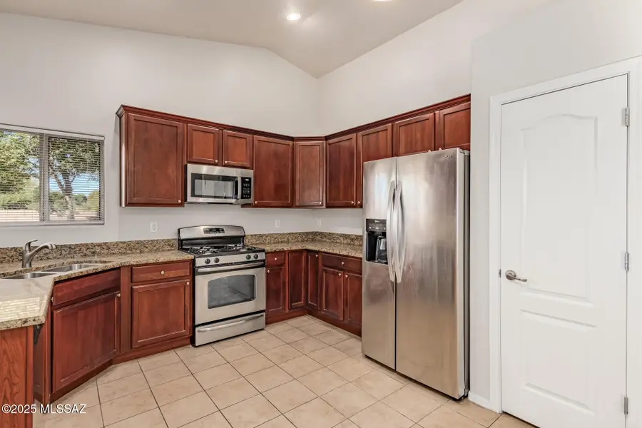 321 N Rock Station Drive, Sahuarita, AZ 85629 - Image #3