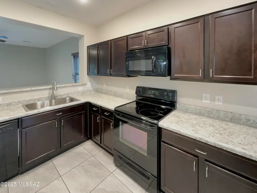 12860 N Cutri Court, Marana, AZ 85653 - Image #2