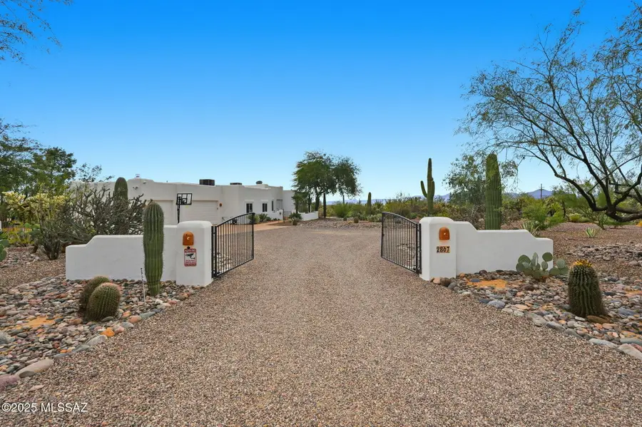 2867 W Owl Vista Place, Oro Valley, AZ 85742 - Image #2