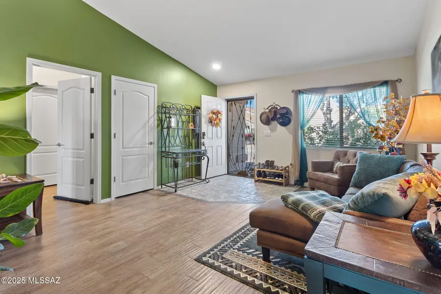 6517 W Cedar Branch Way, Tucson, AZ 85757 - Image #2