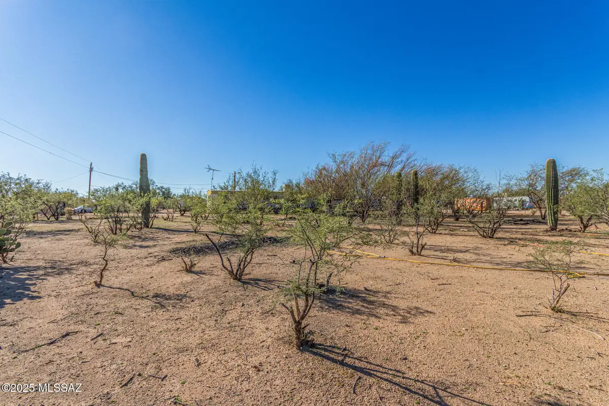 5951 N Chaparral Road, Tucson, AZ 85743 - Image #1