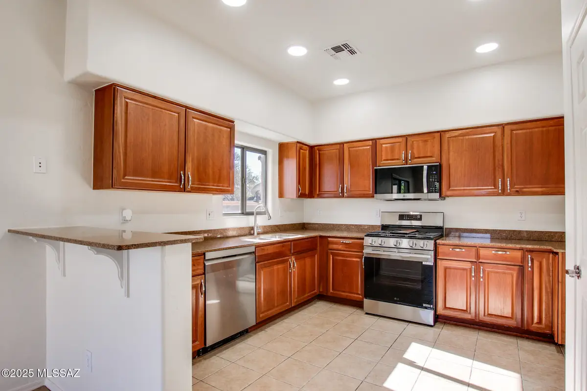 262 E Calle Puente Lindo, Sahuarita, AZ 85629 - Image #1
