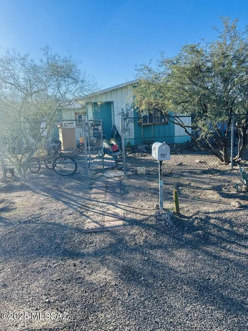 9821 N El Uno Minor, Tucson, AZ 85743 - Image #2