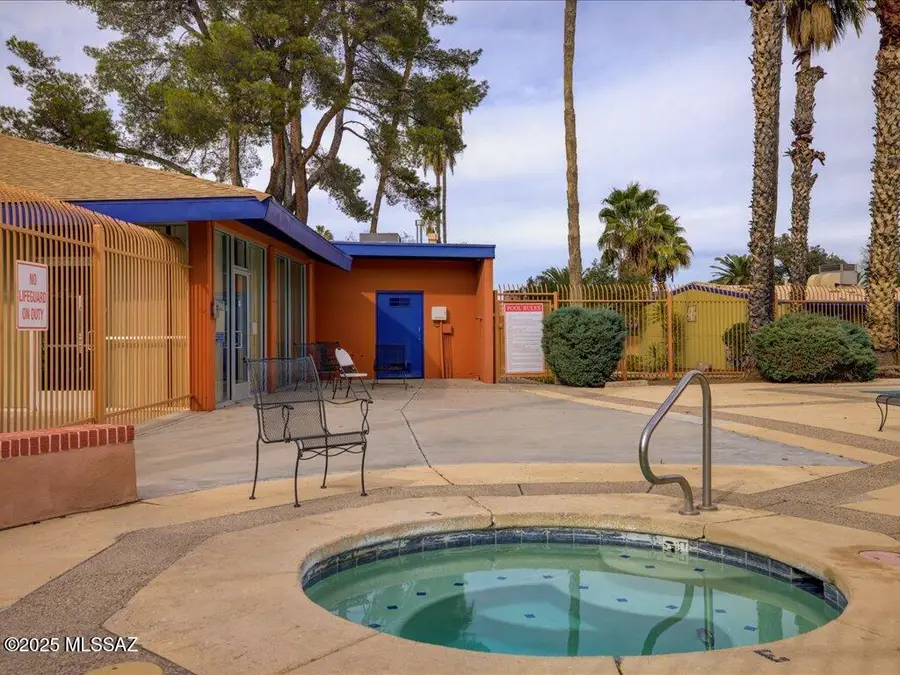 350 N Silverbell, Tucson, AZ 85745 - Image #3