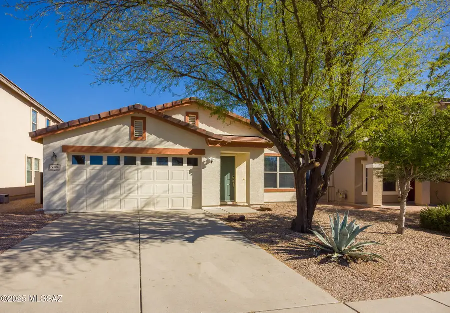 12906 N Yellow Orchid Drive W, Oro Valley, AZ 85755 - Image #2