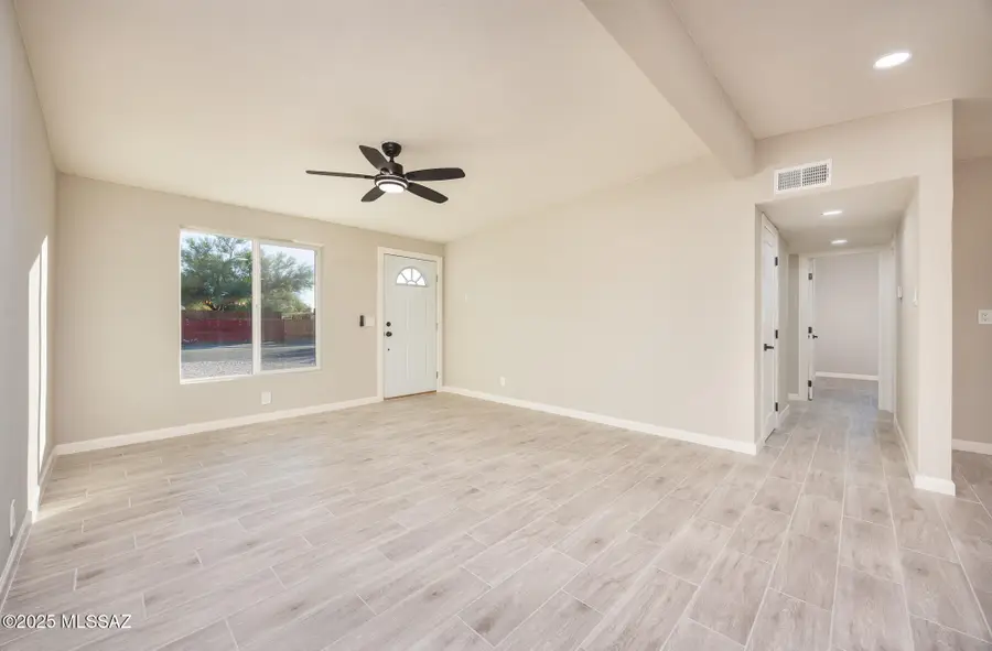 6533 E Calle Bellatrix, Tucson, AZ 85710 - Image #2