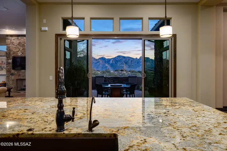 368 W Echo Point, Oro Valley, AZ 85755 - Image #2