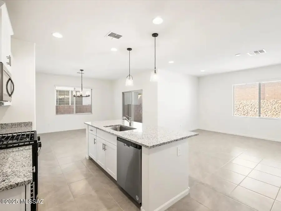 13221 E Paul Marsh Drive, Tucson, AZ 85747 - Image #3