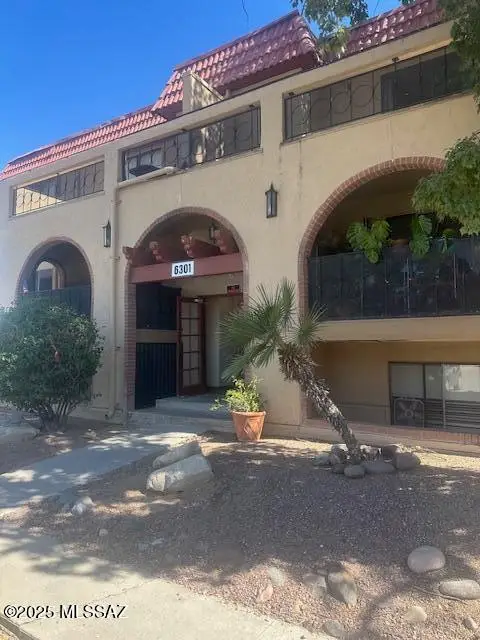 6301 N Barcelona, Tucson, AZ 85704