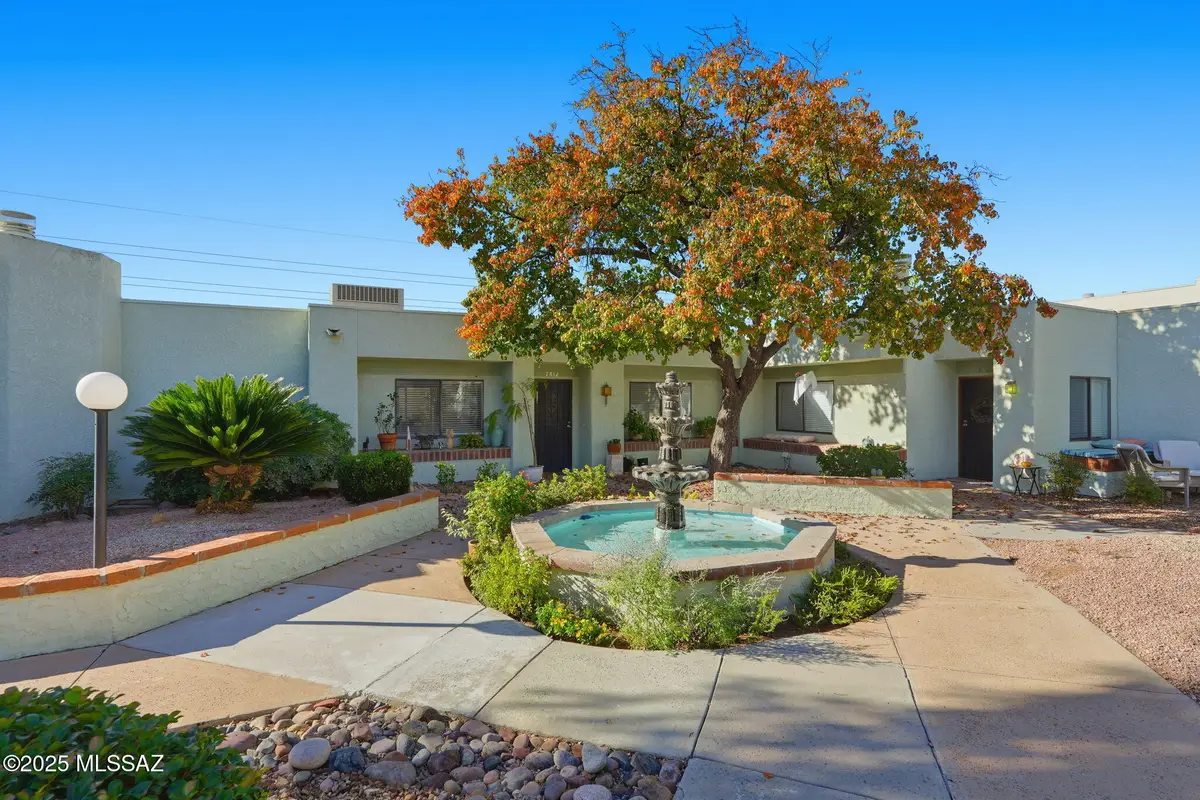 7808 N La Caada Drive, Tucson, AZ 85704 - Image #1