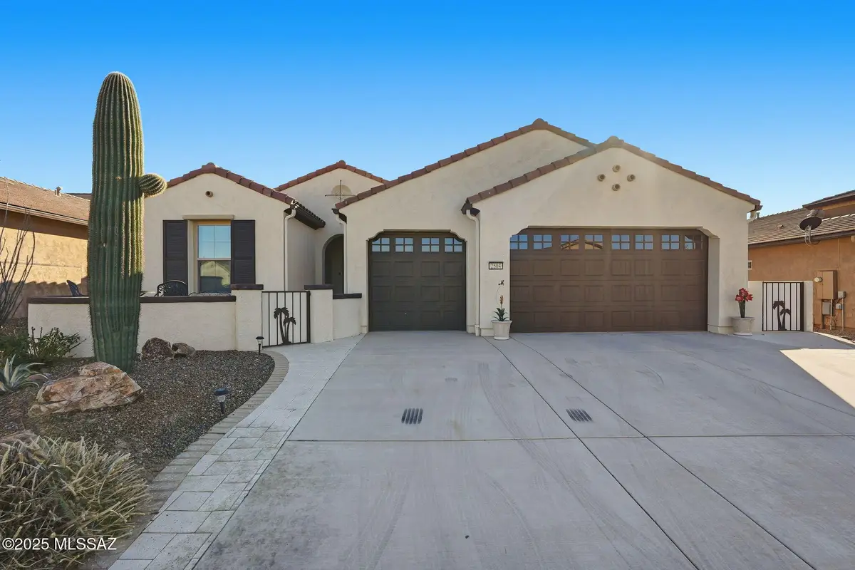 2504 E Josephine View Drive, Green Valley, AZ 85614 - Image #1