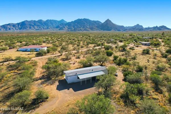 225 W Hawk Wy, Amado, AZ 85645