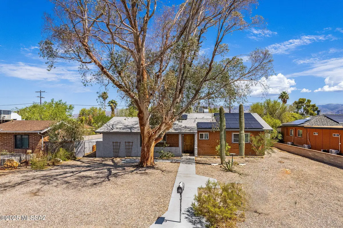 6219 E Rosewood Street, Tucson, AZ 85711 - Image #1