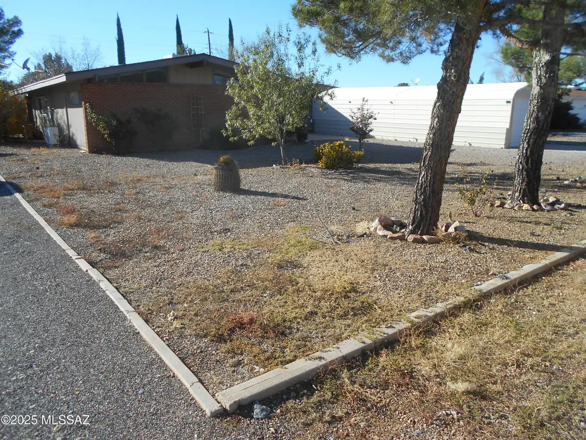 323 N Flynn Jans Court, Pearce, AZ 85625 - Image #1