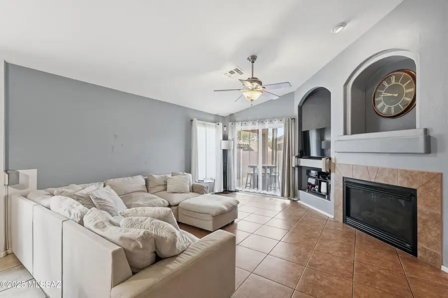 10827 S Lake Gambusi, Vail, AZ 85641 - Image #3