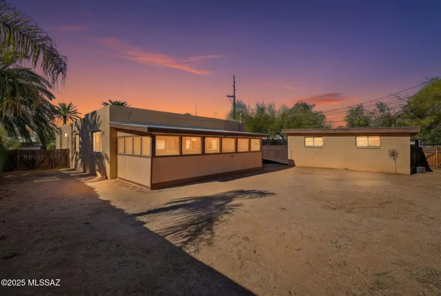 105 S Irving Avenue, Tucson, AZ 85711 - Image #2