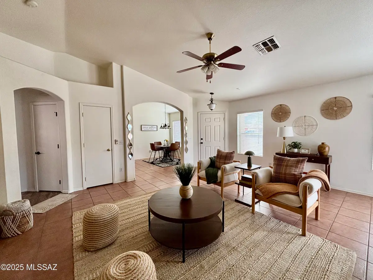 8000 W Mural Hill Drive, Tucson, AZ 85743 - Image #1