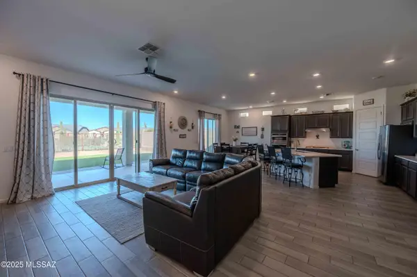 10843 N Cactus Point Drive, Tucson, AZ 85742