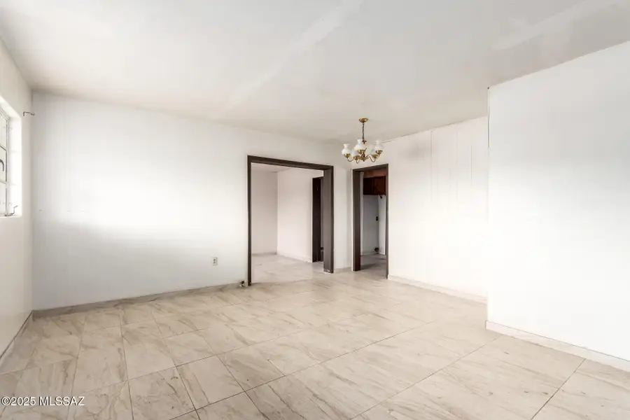 418 E Roger, Tucson, AZ 85705 - Image #3