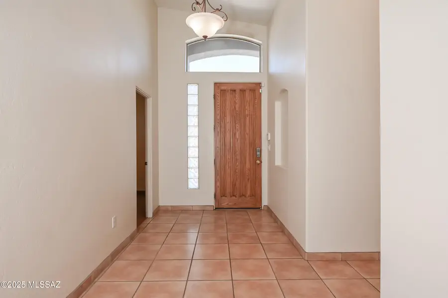 844 S Deer Meadow Loop, Tucson, AZ 85745 - Image #3