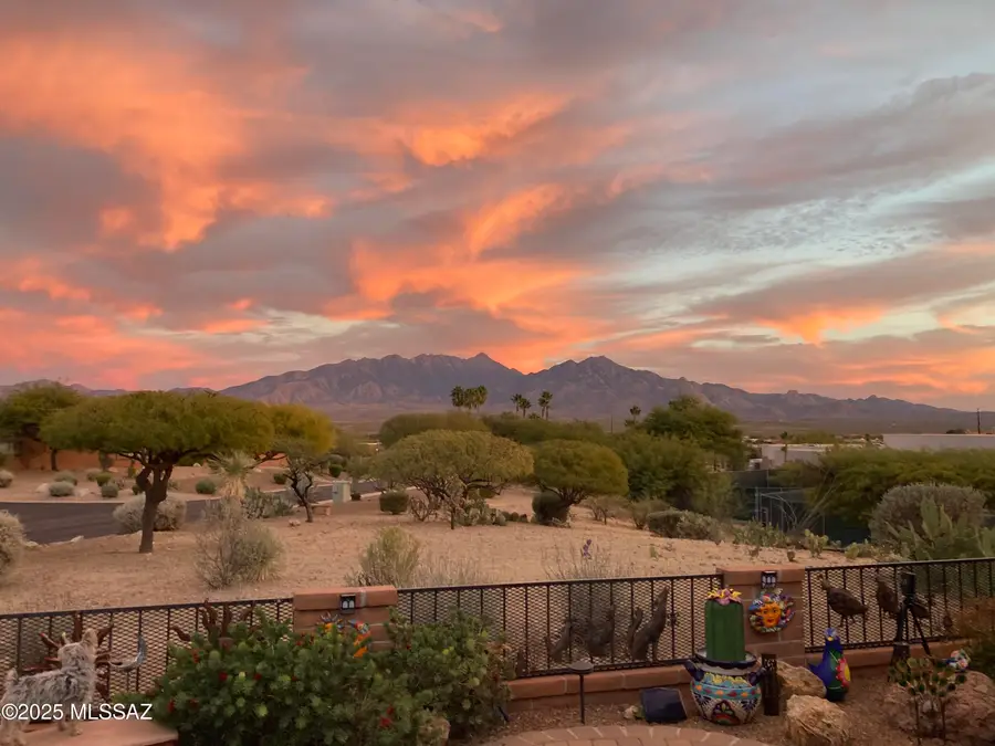 3513 S Via Del Estornino, Green Valley, AZ 85622 - #3