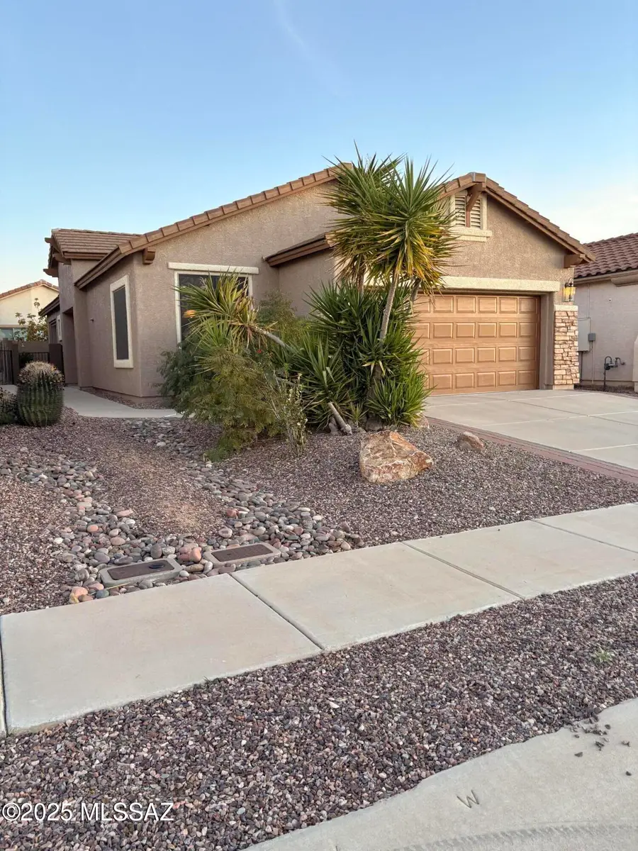 290 W Calle Del Estribo, Sahuarita, AZ 85629 - Image #2