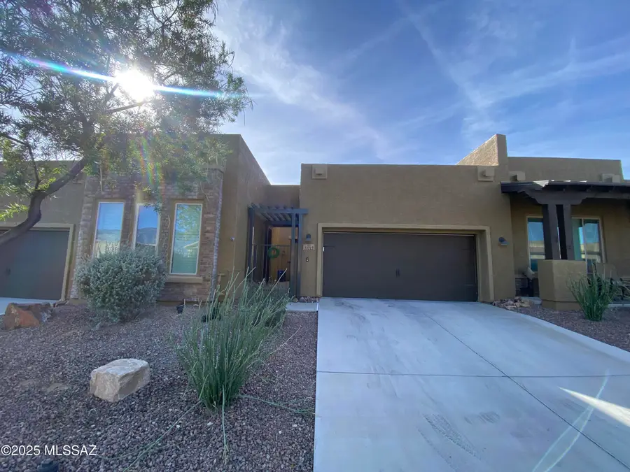 13213 Chiracahua Peak Drive, Oro Valley, AZ 85755 - Image #2