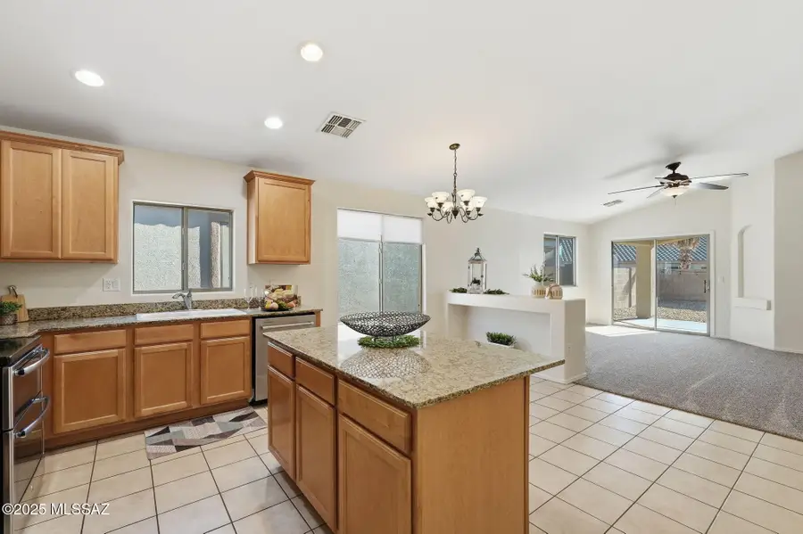 5479 W Silent Dove Way, Marana, AZ 85653 - Image #2