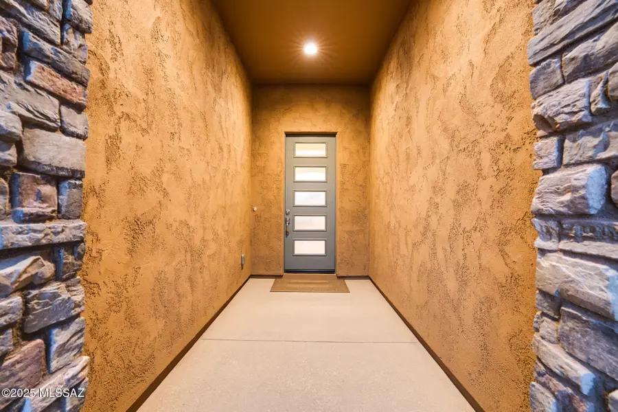 2692 E Sorbonne Drive, Green Valley, AZ 85614 - Image #3