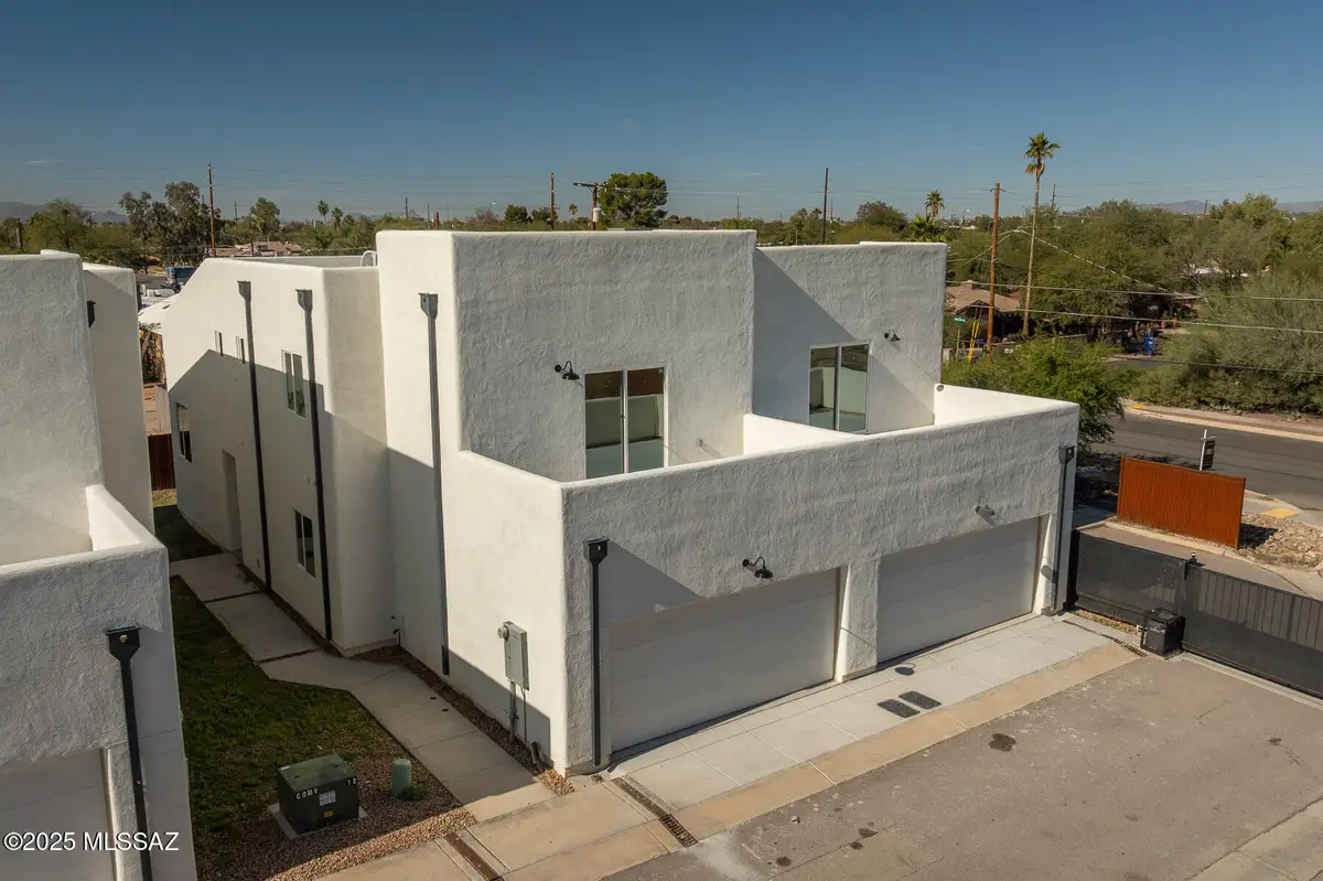 2879 N Edmond Dantes Court, Tucson, AZ 85716 - Image #1