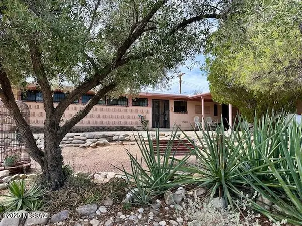 6960 E Oberlin, Tucson, AZ 85710
