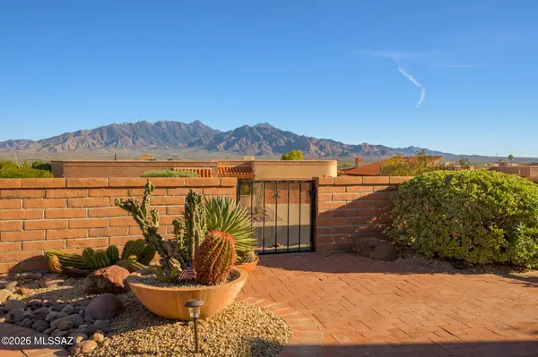 3831 S Va De La Urraca, Green Valley, AZ 85622