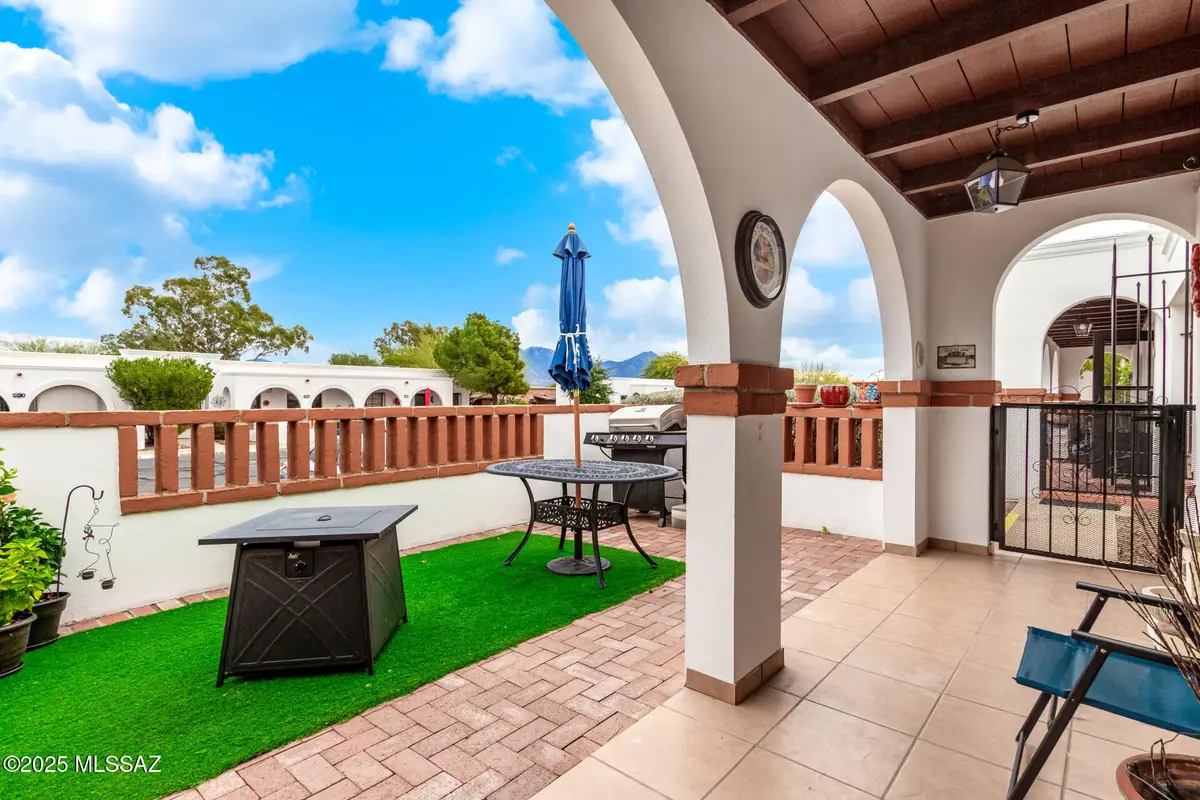 456 S Paseo Pena, Green Valley, AZ 85614 - Image #1