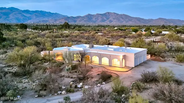 972 N Rancho Del Jefe Loop, Tucson, AZ 85748