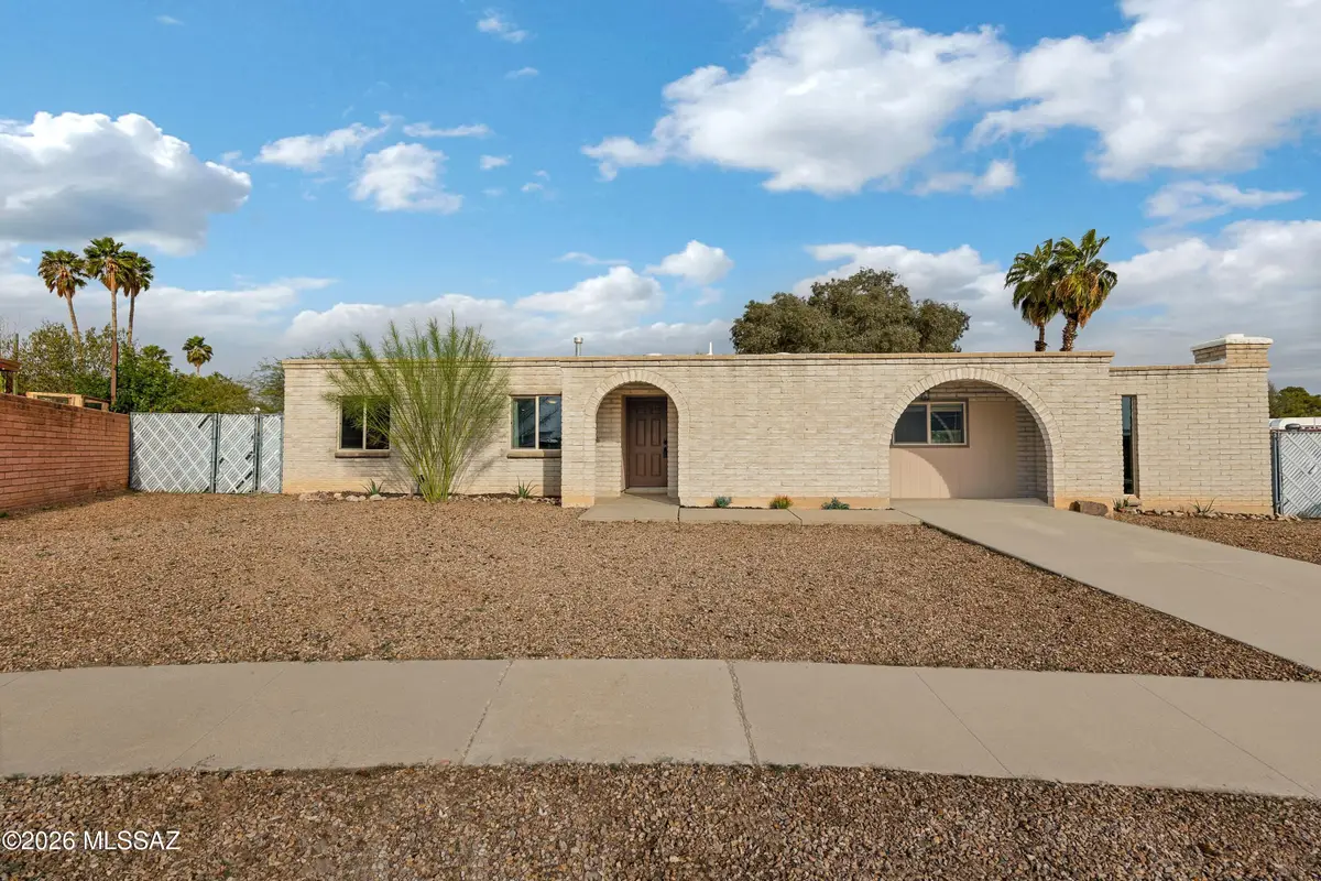 2572 W Calle Genova, Tucson, AZ 85745 - Image #1